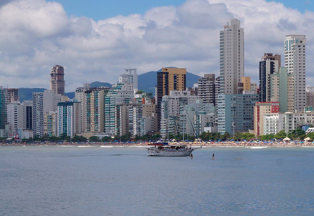 Balneário Camboriú: O Estilo de Vida Costeiro Que Encanta e Transforma