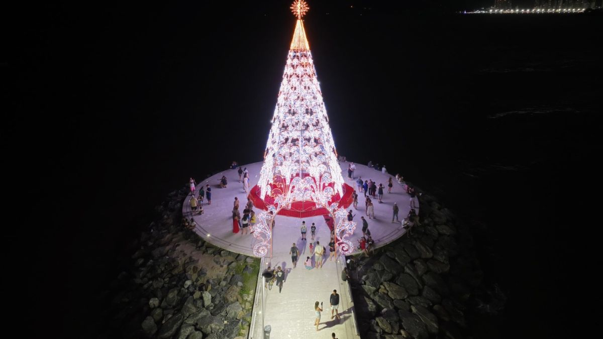 Balneário Camboriú terá decoração de Natal em pontos principais da cidade. Imagem: Prefeitura Municipal de Balneário Camboriú.

